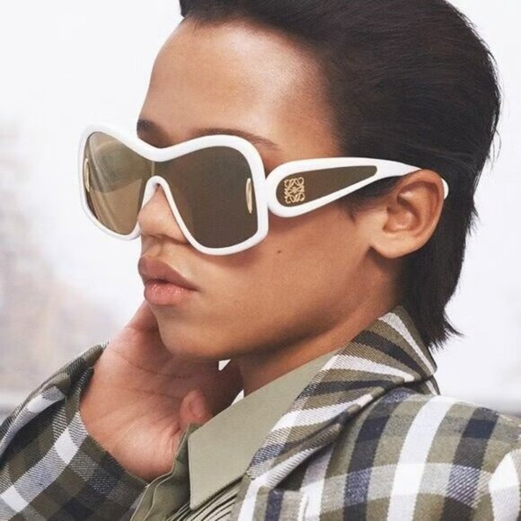 Loewe Accessories - NEW LOEWE SUNGLASSES WHITE BROWN GOLD WOMEN EYEWEAR LOEWE LW40131I 25G